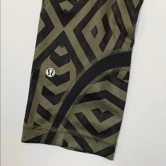 Lululemon Run: Inspire Crop II Full-On Luxtreme in Chevron Shuffle - Picture 12 of 14